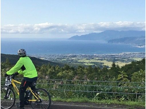 [Hokkaido /Niseko] Niseko Panorama Downhill e-bike Tour (Iwanai Course)の画像