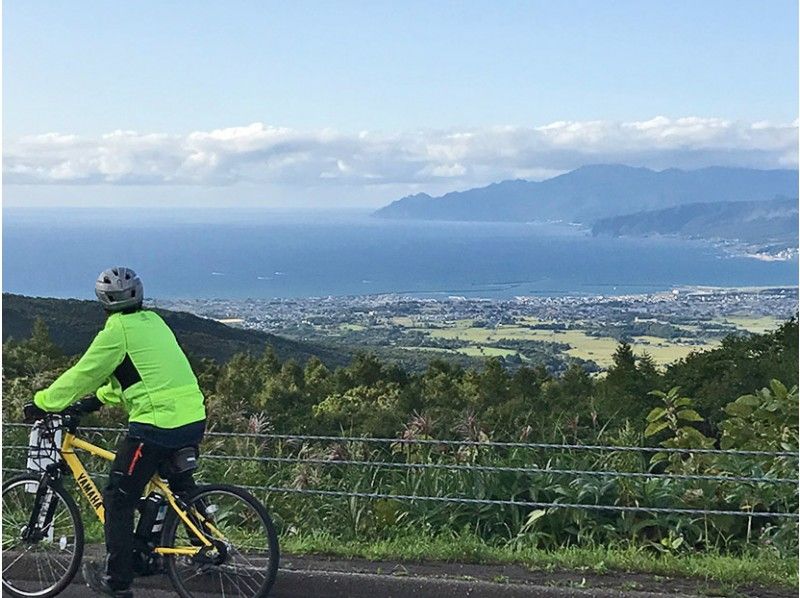[ฮอกไกโด / นิเซโกะ] ทัวร์ e-bike Niseko Panorama Downhill (หลักสูตร Iwanai)の紹介画像