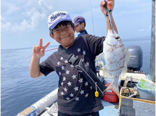 沖縄県 石垣島 ファミリー人気no1 五目釣りでたくさんの種類の魚を釣ろう 半日 アクティビティジャパン