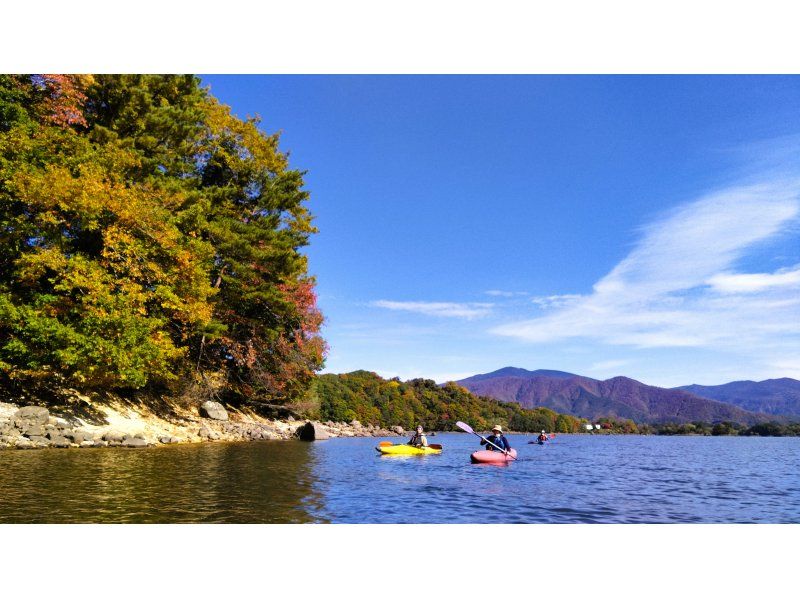 【北海道・SUP体験】透明度の高い支笏湖の湖面をクルージング！SUP体験（半日コース）の画像