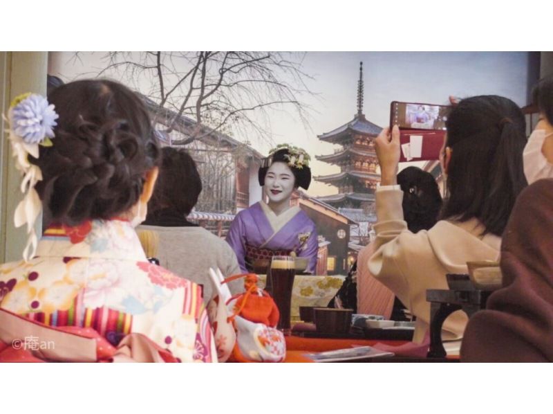 京都舞妓タクシー ランチ便セットプラン♪～京懐石のランチ付き！観光地からお座敷までずーっと舞妓さんと一緒に！～の紹介画像