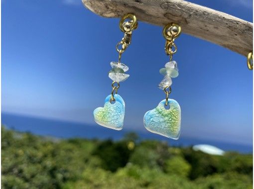 沖縄 本部 美ら海エリア 陶器やちむん 沖縄の海 アクセサリー作り体験 ピアス イヤリング 約45分 アクティビティジャパン