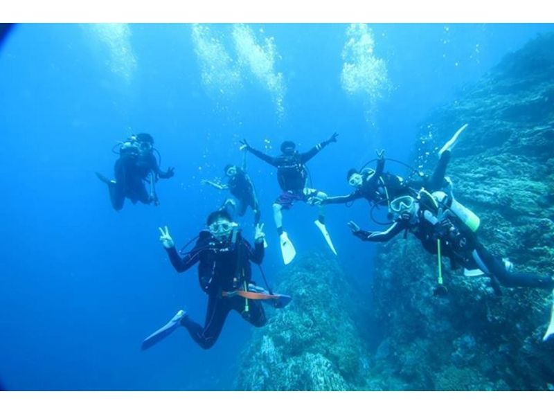 [Okinawa Blue Cave] experience diving (3 hours)の紹介画像