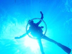 沖繩 [船樂趣潛水] 藍角洞窟/真榮田岬 [免費租借裝備]の画像
