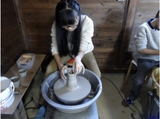 【神奈川・南足柄】【早朝・夕方割引】工房貸切!陶芸体験「電動ろくろ」を楽しもう!初心者歓迎・手ぶらOK!(60分)