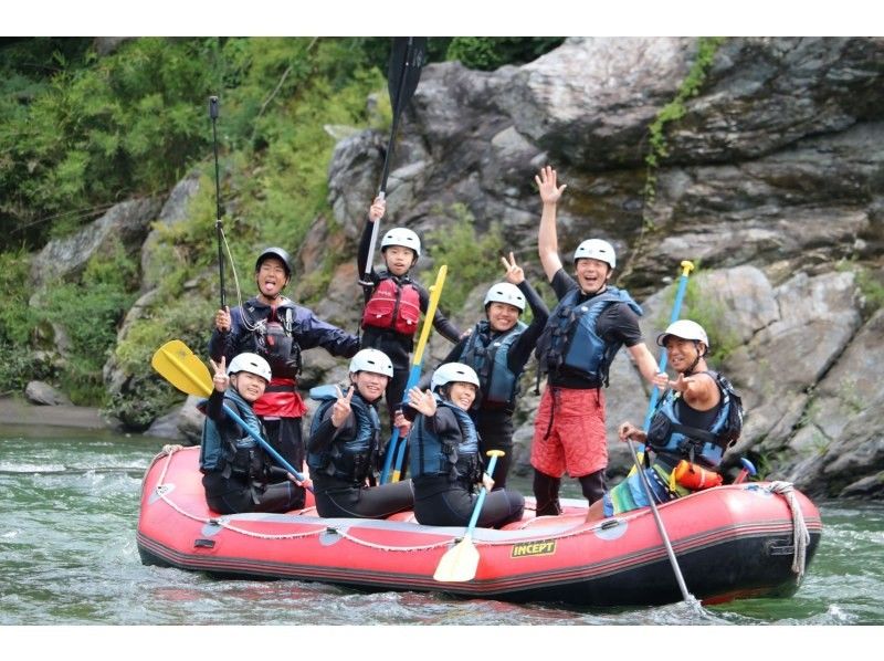 [Saitama/Nagatoro/Rafting] Participation is OK from the first grade of elementary school! ! ☆ A 4-minute walk from Nagatoro Station ☆ An exhilarating rafting tour at the scenic spot "Nagatoro Valley"!の紹介画像