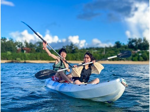 [Okinawa/Onna Village] Stress-free in the tropical sky and sea! Open-air sea kayaking | Same-day reservations and sudden participation OK | Ages 1 and up | Easy and hassle-free | Hot water showers availableの画像