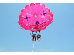 [Okinawa / Itoman / Southern] Parasailing experience | Bibi beach opposite Southern Beach Resort Hotel | Entry from Itoman Fisherina | Empty-handed ok!