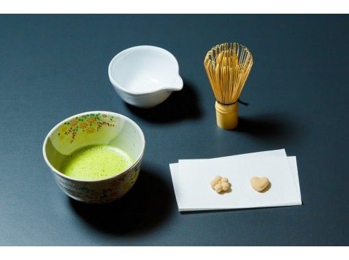 【京都・下京区】素敵なお茶の世界へようこそ！お点前体験（ひき茶の実演付）！五条駅より徒歩1分！の画像