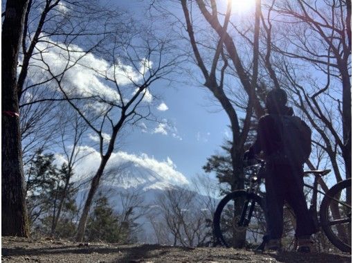 山梨 富士山麓 10月から毎日開催 富士山を望む絶景トレイルツアー 2時間 ファミリー カップル 女性におすすめ アクティビティジャパン