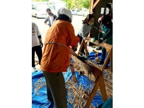 [Akita / Kakunodate] Traditional event! Making Kakunodate fire-shaking kamakura charcoal bales! The instructor will teach you carefully!