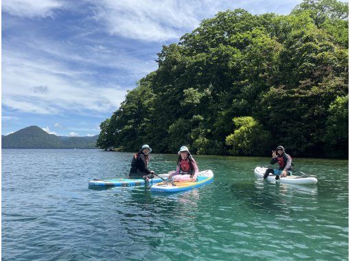 【洞爺湖SUP体験】初めての方でも大丈夫♪美しい洞爺湖でゆっくりSUP体験ツアー♪の画像