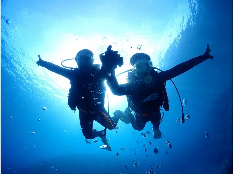 [Okinawa Blue Cave] Experience diving-Beginners are welcome! Completely reserved 2 diving course ☆ 