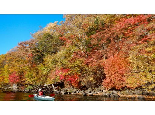 ≪Early morning 7:30≫ Canoe tour with a spectacular view at Lake Chuzenji in Nikko Small group, reserved, with photosの画像