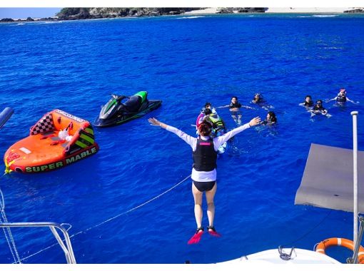 ★ A boat activity that includes everything for 4,800 yen at the southernmost tip of the main island of Okinawa. (Snorkeling, SUP, towing float, wakeboarding, fishing)の画像