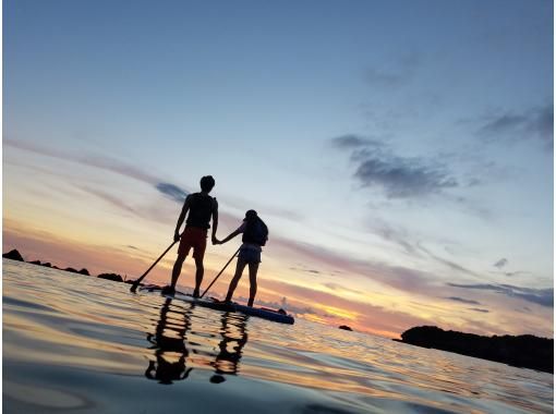 [Family Discount]《Sunset SUP》Free plan for one junior high school student or younger★Participation is OK from 10 years old★Free rental items are also available in children's sizes!の画像