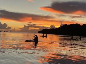 ลดราคา《Sunset SUP》 เพลิดเพลินกับวิวพระอาทิตย์ตกที่น่าจดจำบนท้องทะเล เป็นที่นิยมในหมู่ผู้หญิงและคู่รัก ข้อมูลภาพถ่ายฟรี★ช่วงเวลาสบายๆ ในสิ่งอำนวยความสะดวกใหม่★มีเครื่องทำน้ำอุ่นและไดร์เป่าผมให้บริการ!