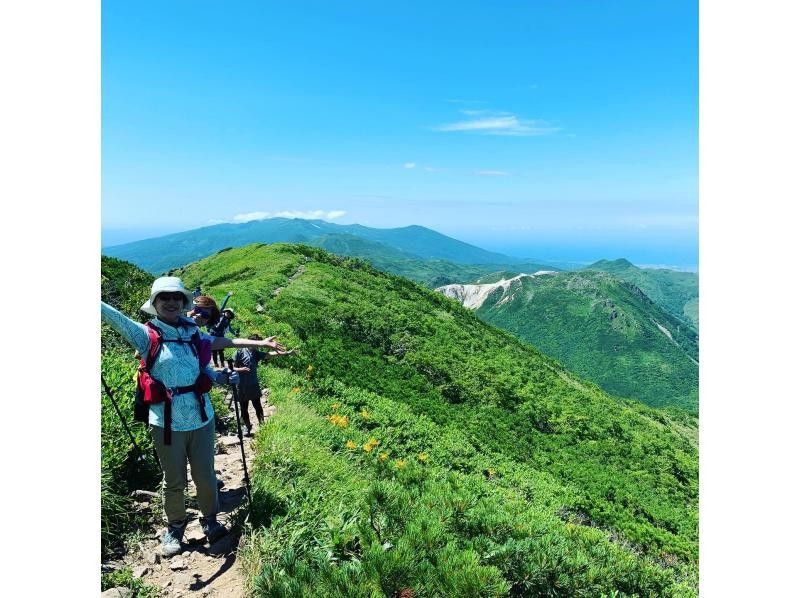 北海道のトレッキング 登山 ハイキング 体験 ツアーのアクティビティ 遊び 体験 レジャーの格安予約 アクティビティジャパン 日帰り旅行