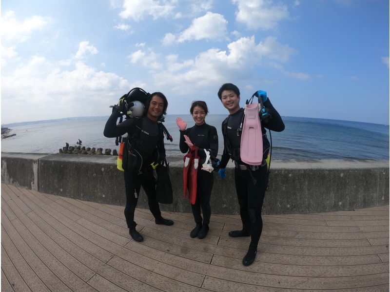 Okinawa Main Island Chatan Town "Fun" Beach Diving From 1 dive | Impressed by tropical fish and coral flower gardens ✨ Beginners and blank divers are OK ✨ Any number of photos and videos are freeの紹介画像