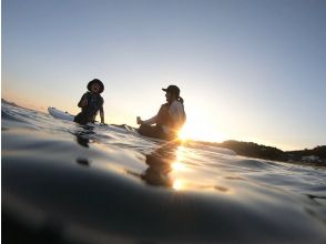 【福岡・糸島】サンセットSUP！幻想的な夕暮れの海をSUPの上から眺める特別な時間！