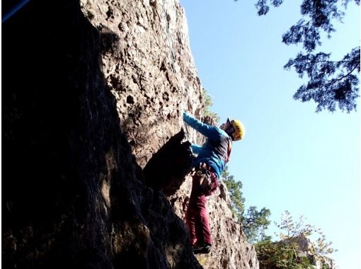 [Shiga] Beginner-friendly "Rock Climbing" with a spectacular view of Lake Biwa Hira Mountains Lion Rock (VER-1)の画像