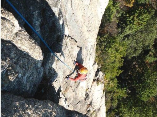 [滋賀]琵琶湖壯觀的景色「攀岩」比羅山脈獅子岩（VER-2）の画像