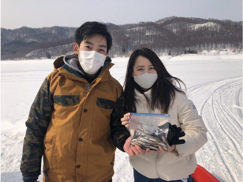 [ฮอกไกโด / มินามิฟุราโนะ] ตกปลาเยือกแข็งที่ทะเลสาบคานายามะ! หลักสูตรประสบการณ์ครึ่งวันの紹介画像