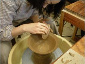 [Mie / Suzuka] "Experience one potter's wheel" for beginners + plenty of painting and coloring! Suzuka Circuit right away!