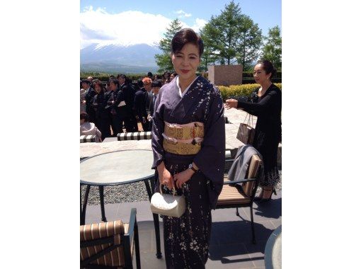 [Yamanashi / Yamanakako] Dressing in pure silk kimono 1 day rental OK empty-handed ♪の画像