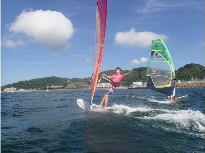 【湘南・逗子】逗子海岸で1番海に近いスクールでウインドサーフィンを半日チャレンジしてみませんか!?