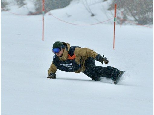 【長野・白馬さのさかスキー場】はじめてのカービングターンレッスンの画像