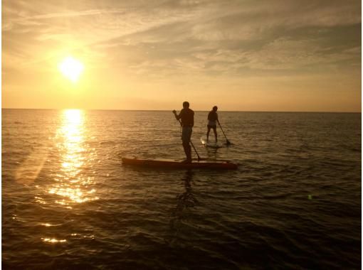 [Fukui / Mikuni] Let's play at SUP Mikuni Sunset Beach! SUP experience with BBQ (July / August only)の画像