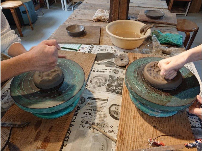 【新潟・秋葉】江戸時代から続く製陶所で楽しい陶器制作♪＜手ろくろ体験＞の紹介画像