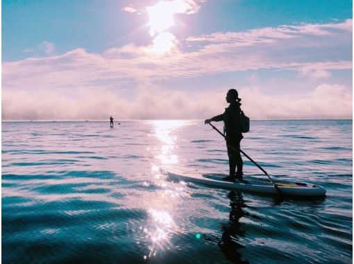 (NEW) [Shiga / Lake Biwa] Early morning SUP! Sunset SUP ｜ Relaxing SUP ♪ Pet dog is OK ♪ One person / woman is also recommendedの画像