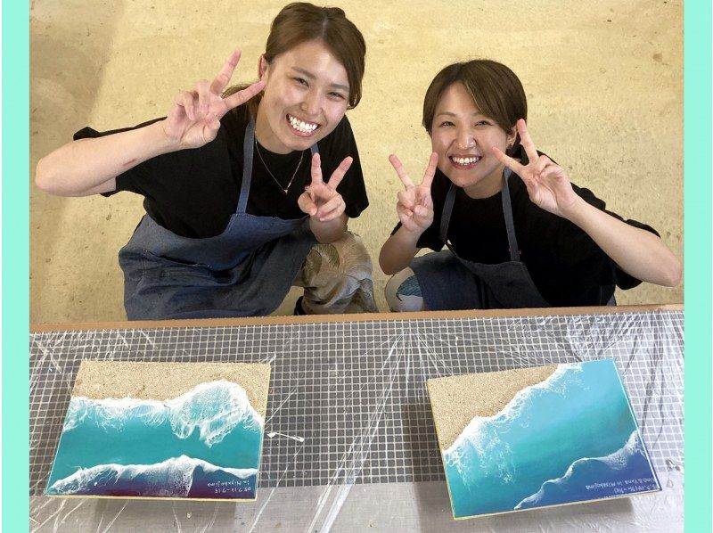 【宮古島】（送料込み！！）自分だけの海を作れる！海レジンボード作り体験。の紹介画像