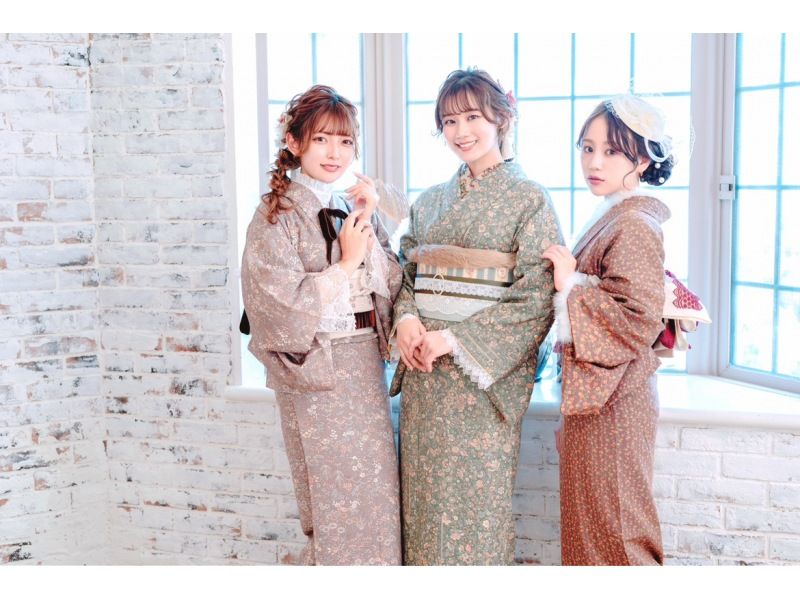 [Tokyo, Ikebukuro] ★The popular retro modern plan★ Enjoy coordinating your outfit with carefully selected antique kimonos♪の紹介画像