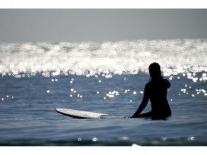 【湘南・茅ケ崎】初心者向け!サーフィンスクール(1日コース)の画像