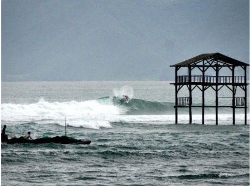 【静岡・御前崎・静波海岸】サーフィン経験者対象！更なる高みを目指すコーチングレッスンの画像