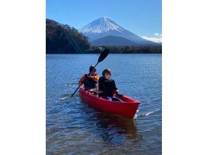 【山梨県・精進湖】2人乗り用カヤック！富士山をバックに精進湖でカヤック！！の画像