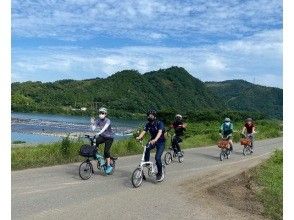 [Tokushima / Anan] "Kamoya" pottering tour where you can cross the Nakagawa submersible bridge in Brompton and receive the power of a cat at Omatsu Daigongen.の画像