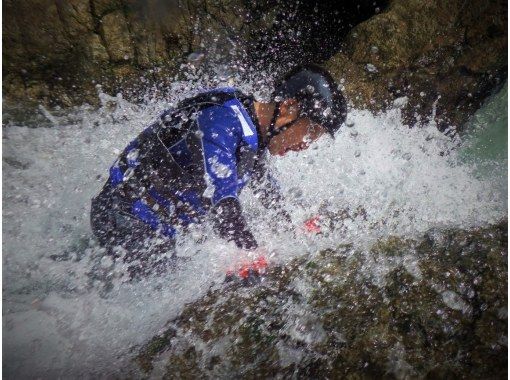 [Kumamoto Prefecture] Canyoning through streams (for one person only)の画像