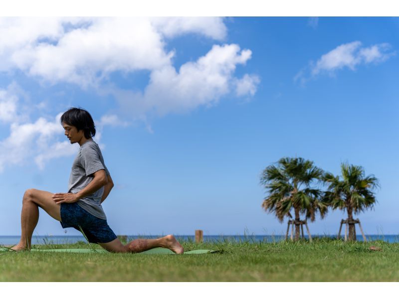 [Okinawa main island one-on-one yoga 60 minutes] A special time to face your mind, body and thoughts while feeling the nature of Okinawa ✨ Inexperienced yoga is of course OKの紹介画像