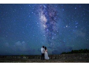 Very popular for traveling to Okinawa! Night activity that is hot topic on the internet! Recommended for couples, families, and girls' trips! A starry sky photo tour that shines on SNS while watching the superb view! !の画像