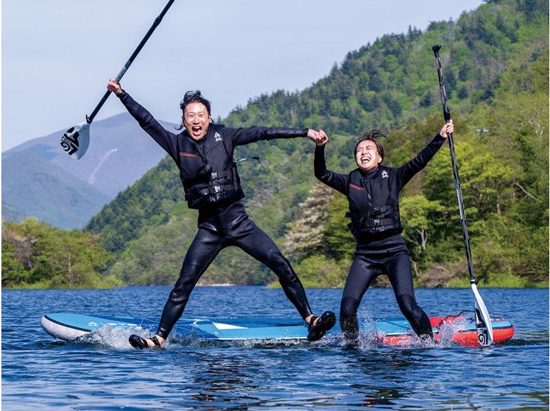 【福島・裏磐梯】絶景の秘境湖でSUP体験！初心者OK＆寒い日も安心ウェットスーツ付♪〈犬・ワンちゃんOK〉の紹介画像