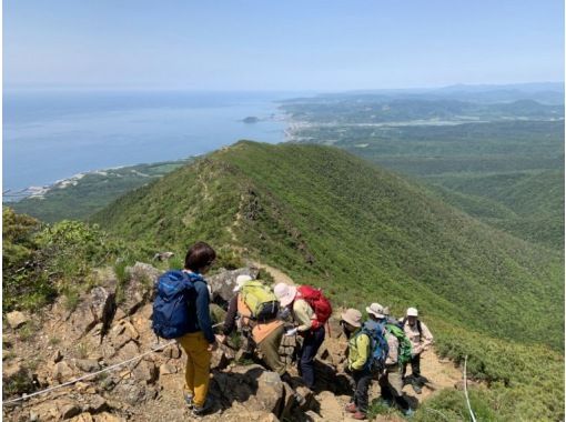 [Hokkaido / Hidaka] Mt. Apoi tour with a professional guideの画像