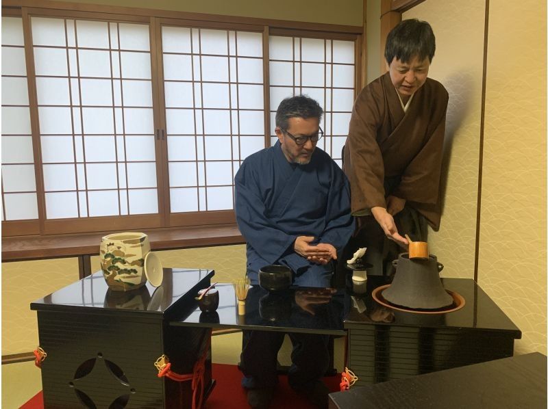 [Kyoto, Higashiyama, Ninenzaka] "A moment to experience Japanese tradition" Welcome to the tea ceremony experience course!の紹介画像