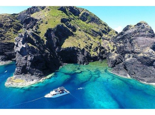 Departing from Naha, Kerama Islands, half-day cruiser charter plan ★Limited to 1 group, 50-seater large cruiser★Empty-hands onboard BBQ and a variety of marine menus★Free transportation★の画像