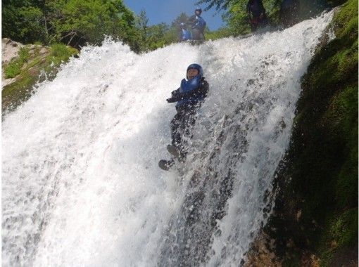 [Gunma ・ Minamikami] A thrilling mountain stream adventure! Canyoning Maple Course (half-day)の画像