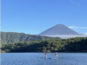 「地域クーポン利用可」キャンペーン中【山梨県・富士河口湖町】秘境の西湖周遊プラン野趣溢れる西湖をクルージング　お子様からSUP未経験でも安心の画像