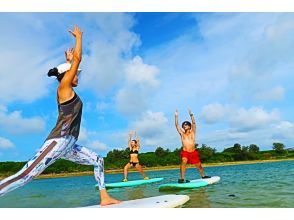【沖縄・奥武島】"1組のみ"ガイド完全貸し切り！SUP YOGA体験、器材レンタル無料、写真プレゼント！
